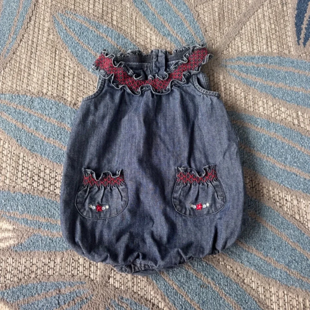Jamie & Jack Pink Tag Baby Girl Denim Smocked Romper Size 6-12m